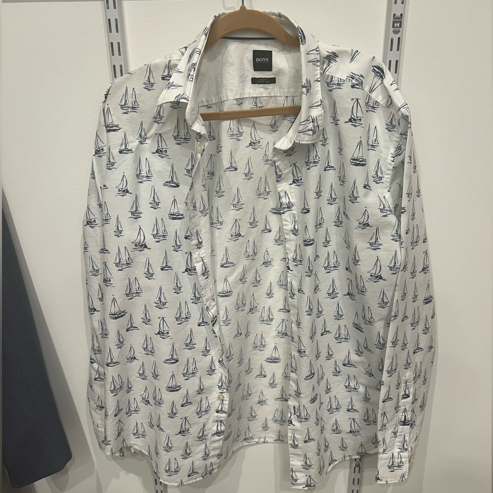 Slim fit cotton linen. Perfect summer shirt.